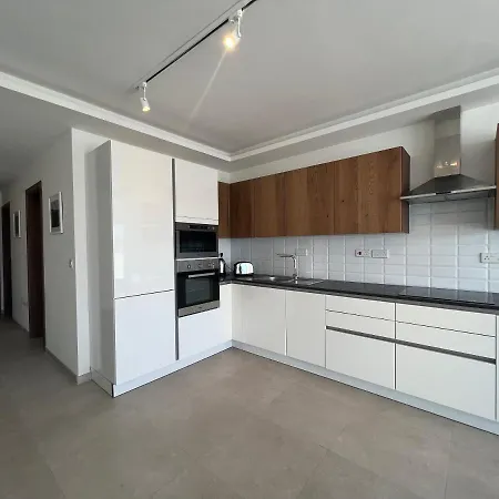 Sea Front Penthouse Apartament