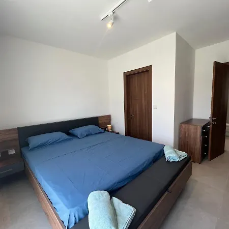 Sea Front Penthouse Ta Xbiex