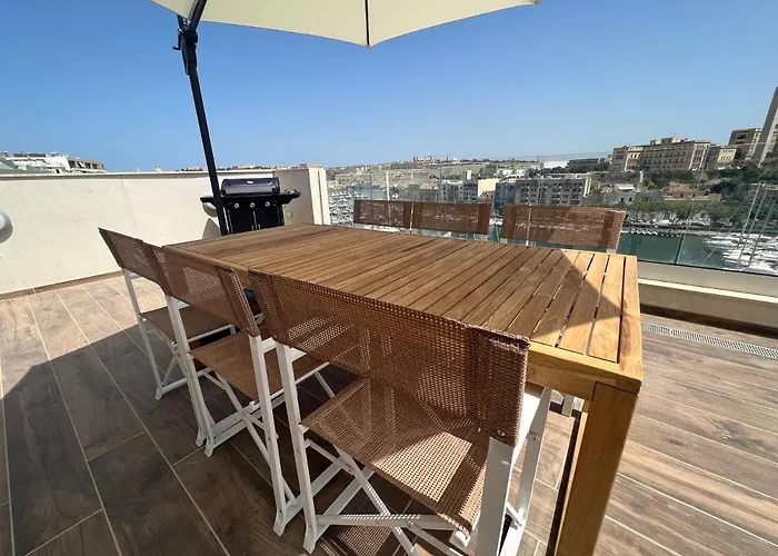 Sea Front Penthouse Ta Xbiex