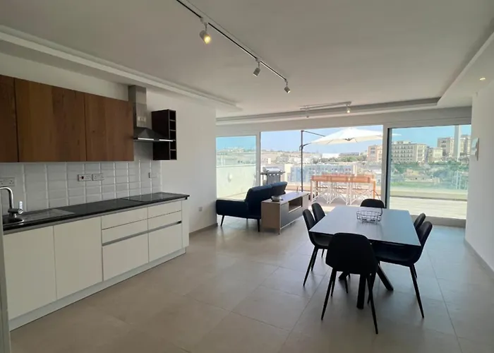 Sea Front Penthouse Ta Xbiex